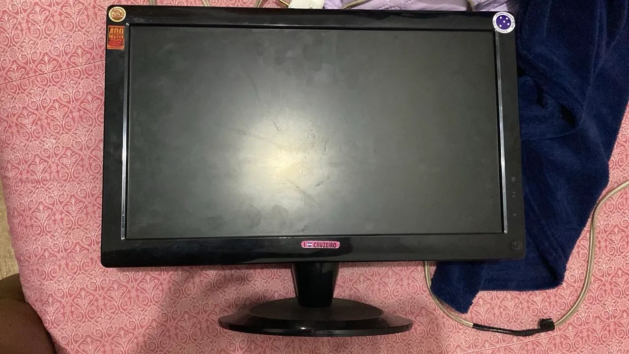 Vende-se Monitor