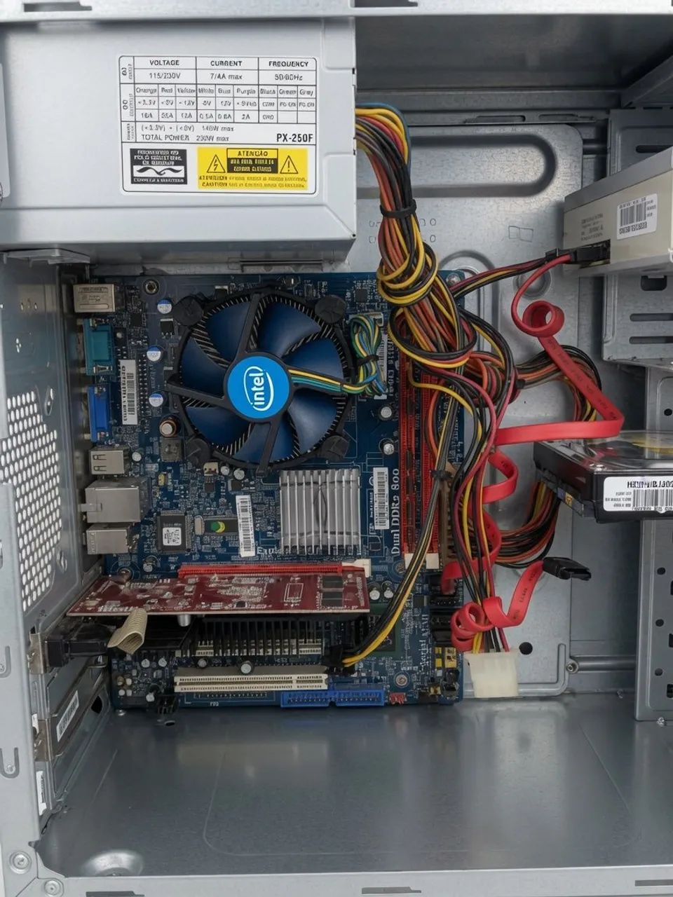 Conbutador de escritório com porta DVD
