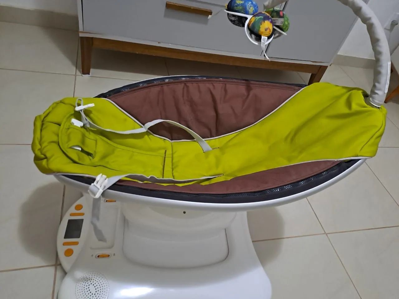 ? MamaRoo para Bebê com Painel Eletrônico - Funcionando Perfeitamente - Foto 3