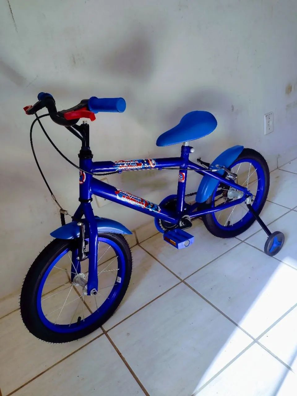 Bicicleta aro 16 capitão América nova  - Foto 3