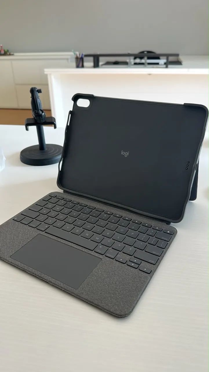 iPad Air 4 + Apple Pencil + Logitech Folio - Foto 3