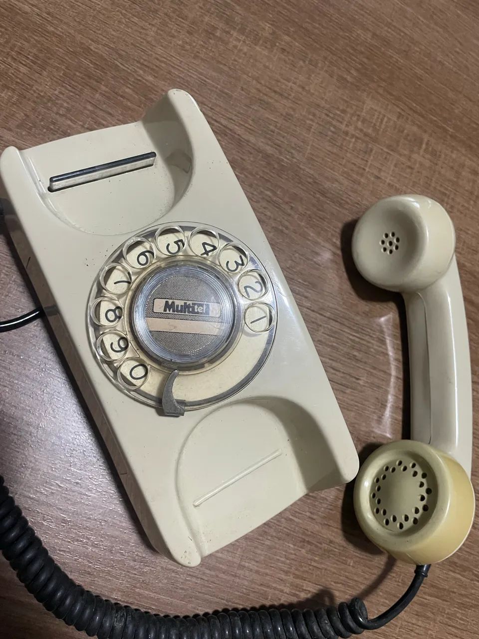 Telefone antigo de mesa 