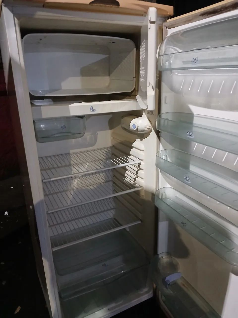 Geladeira Electrolux 310lt - Foto 2
