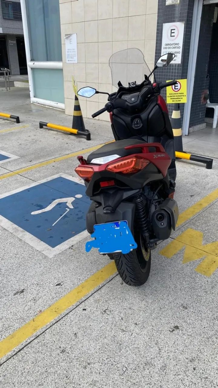 YAMAHA XMAX 250, 2021 MODELO 2022 - Foto 4