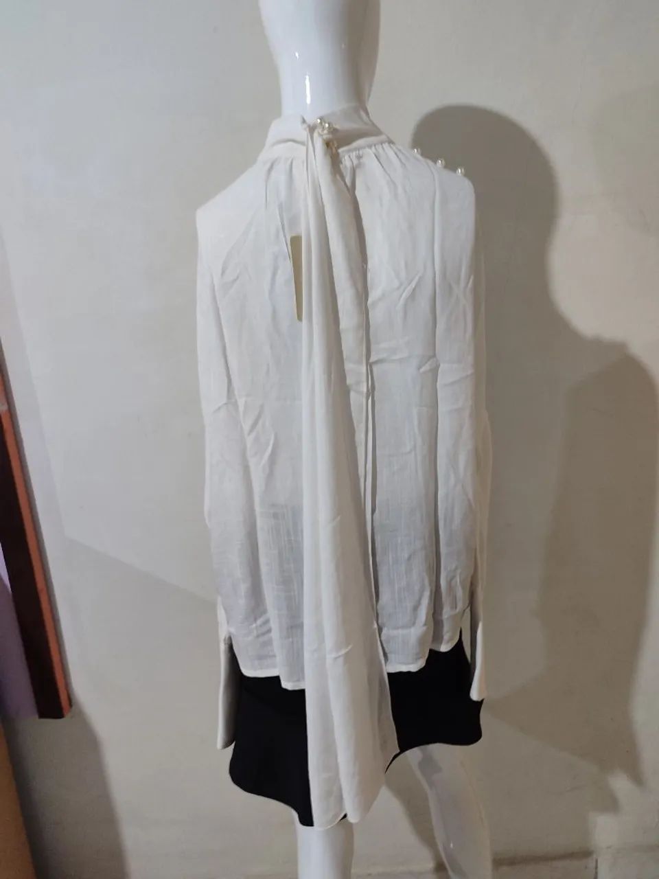 Blusa Pérolas Branca Nova P  - Foto 4