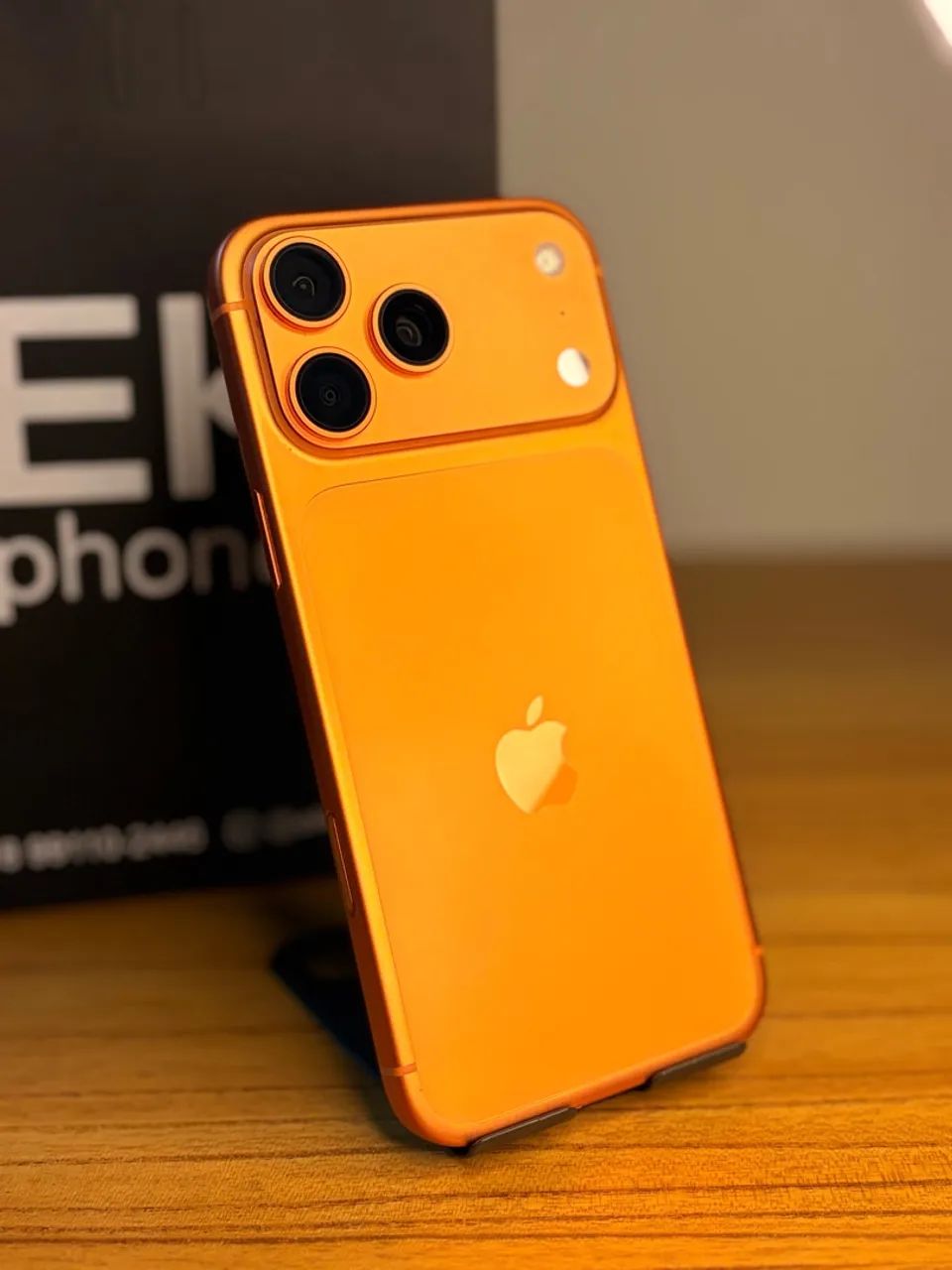 iPhone 17 Pro Max 256Gb - 92% de saúde 