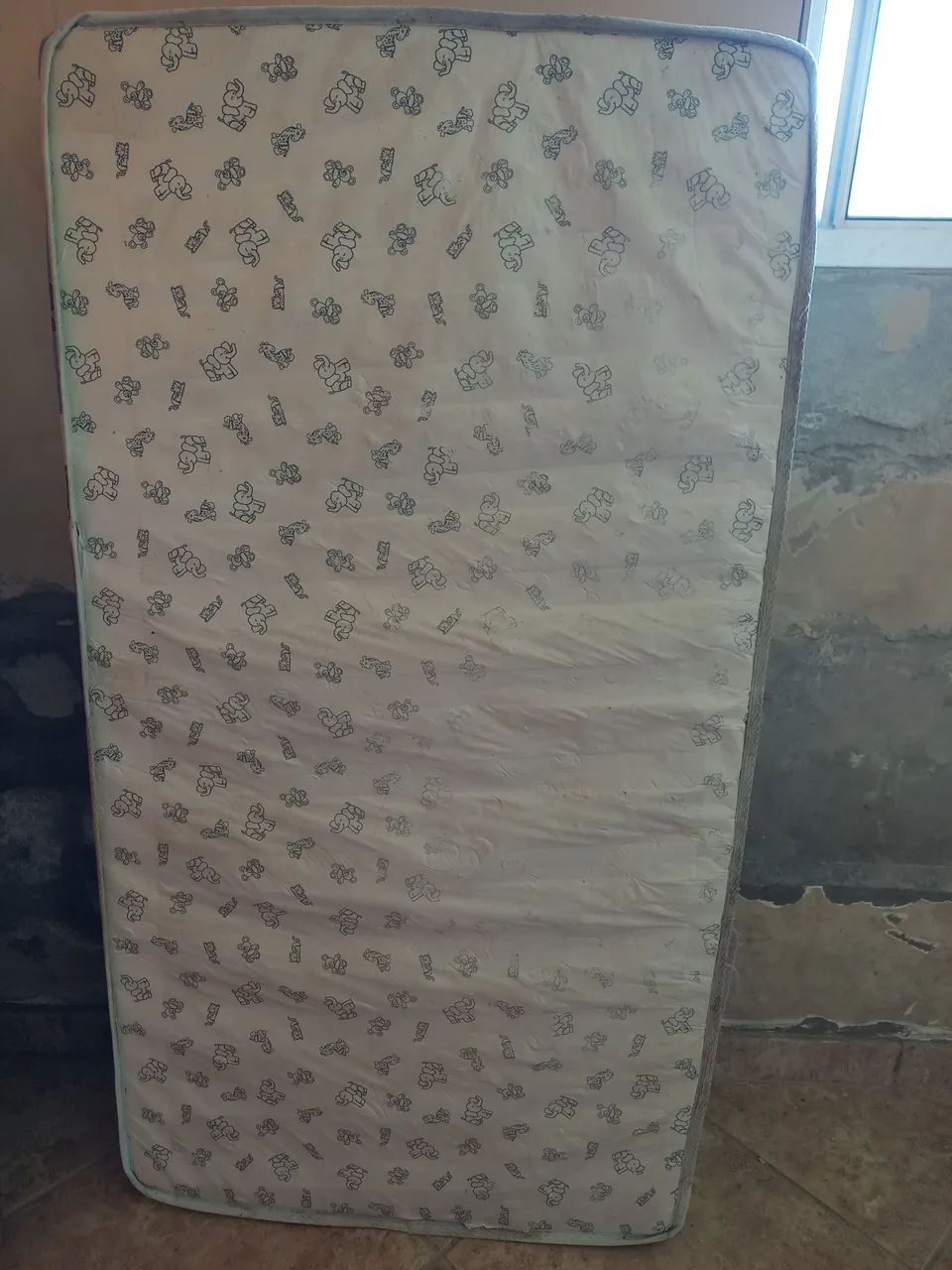 Berço + colchao impermeável + andador todos juntos R$200 - Foto 3