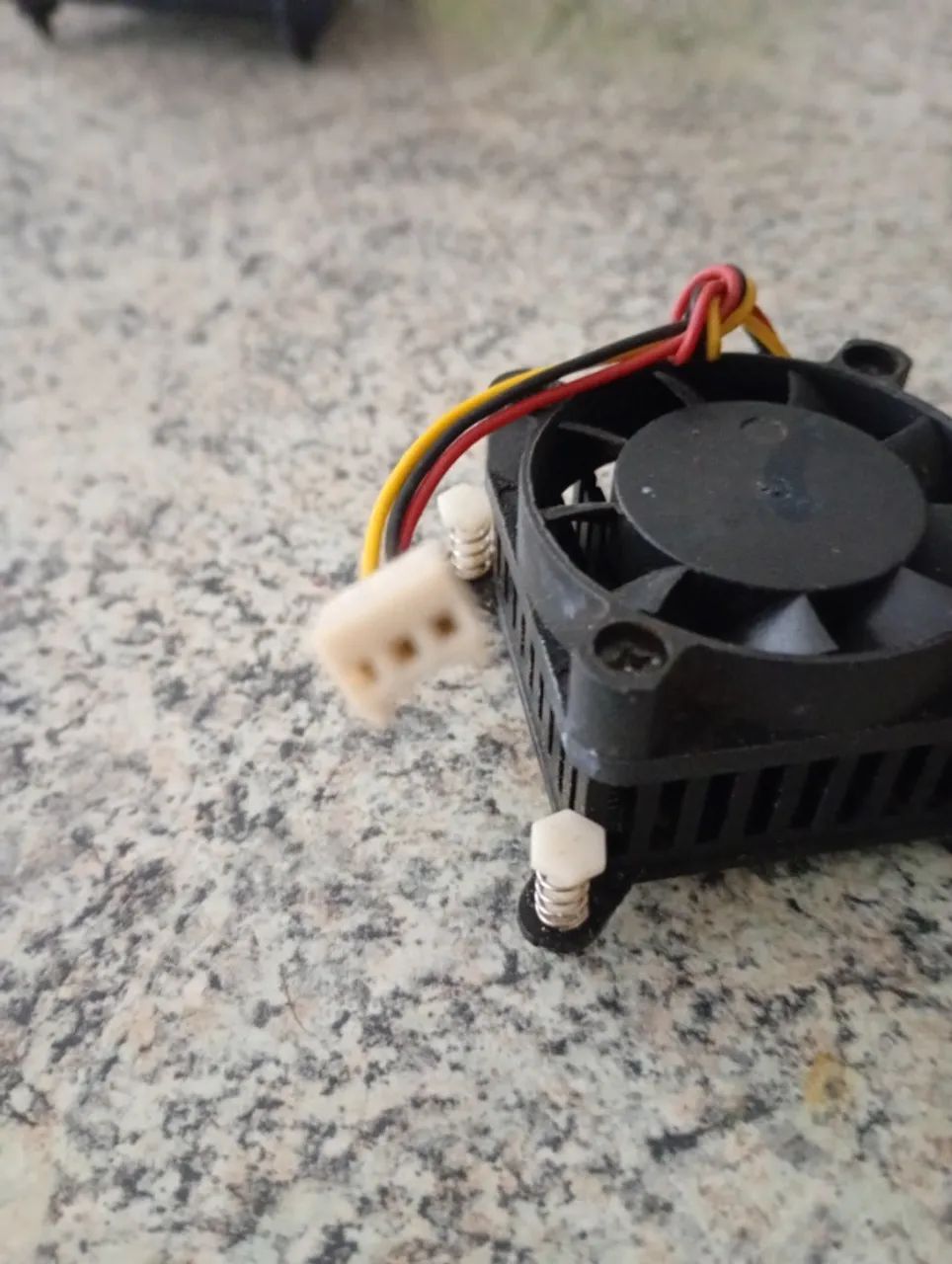 Cooler ventilador 12v 40x40X20com plug para placa. - Foto 3
