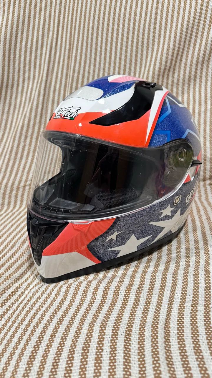 Capacete GP Tech edição limitada novinho c/ capa - Foto 2
