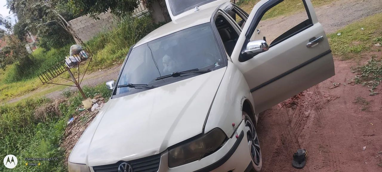Volkswagen Gol Gol 1000 Mi 16V/ Ouro 4p 2000
