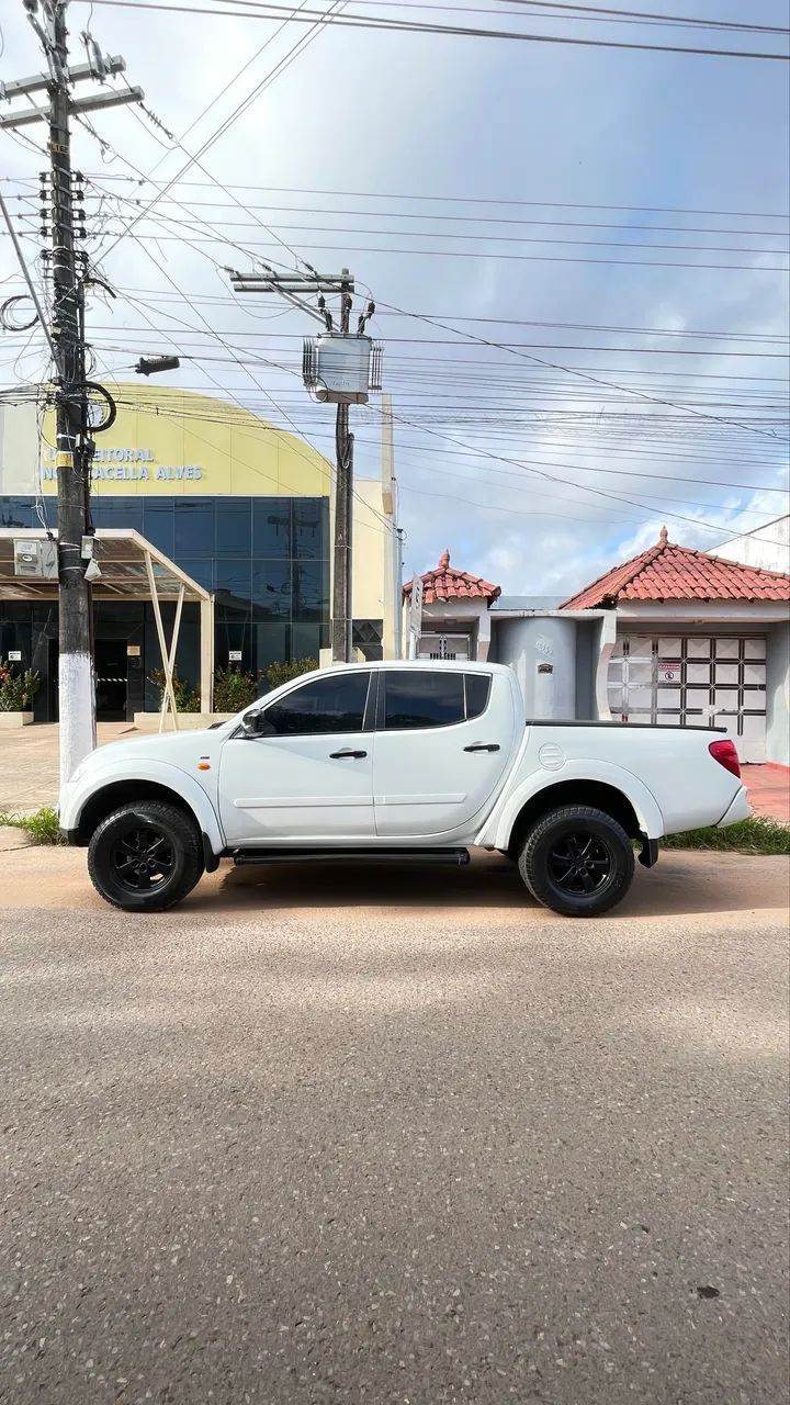 Mitsubishi L200 2013