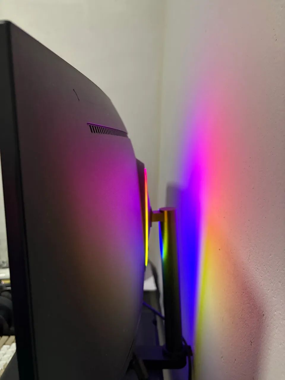 Monitor 27 polegadas Philco Gaming Curvo 165hz RGB - Foto 4