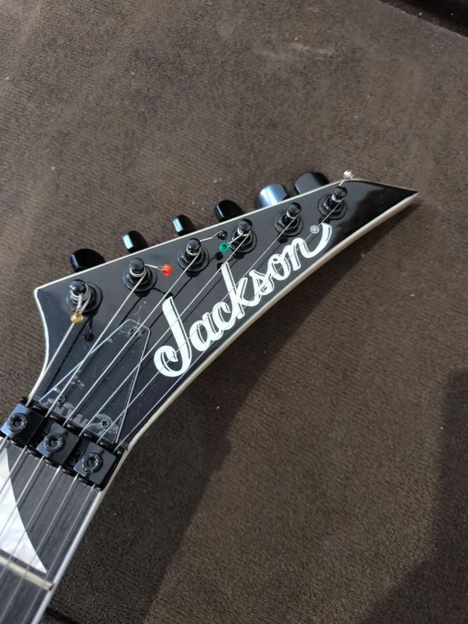 Guitarra Jackson JS32 Warrior Snow White BLINDADA - NOVÍSSIMA - SEM DETALHES - COM NOTA<br> - Foto 4