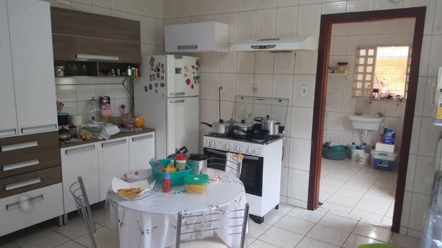 Excelente Casa com 3 Qtos, Suite, Churrasqueira, Lotão 800 metros - Foto 12