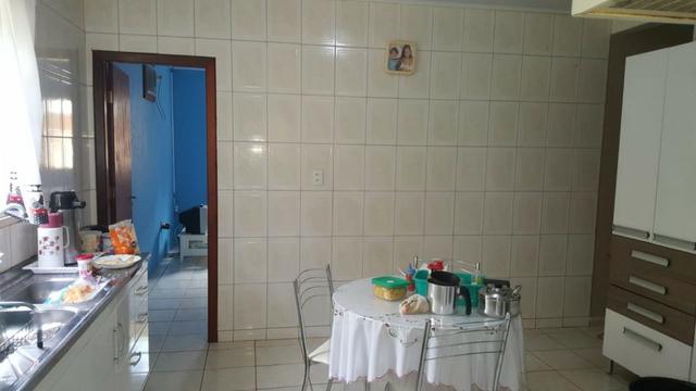 Excelente Casa com 3 Qtos, Suite, Churrasqueira, Lotão 800 metros - Foto 10