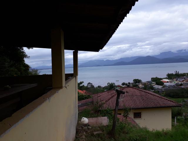 Casa na taperinha da barra do sul, com vista pro mar, no Ribeirão da Ilha em Florianópolis