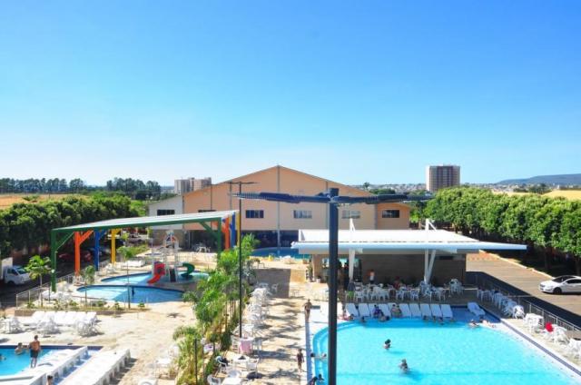Apartamento 2 quartos para temporada em caldas novas, di roma fiori, 2 dormitórios, 2 suít - Foto 3