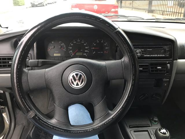 Volkswagen Santana 2000 1.8 mi impecável - Foto 8