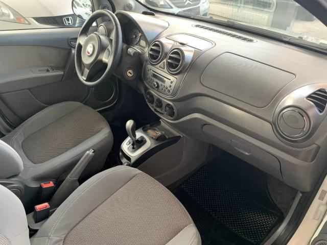 Fiat Palio 1.6 Essence - automatic - Foto 8