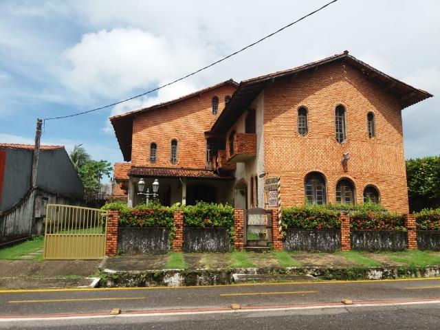 Vende-se Linda Casa de 2 Pavimentos com Excelente Oportunidade em Salinópolis-PA