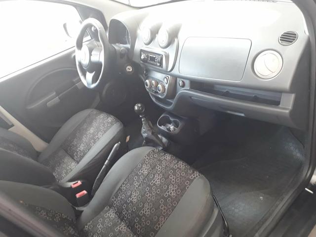 Vende Uno vivase completo 2010/2011 bem conservado,4 pneus novos todo revisado - Foto 5