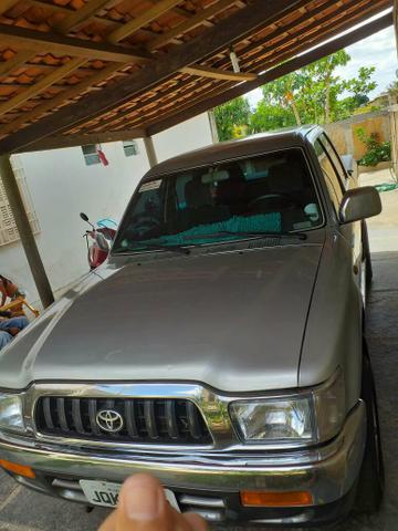 Vendo uma ano 2003 hilux 3.0-TD diesel