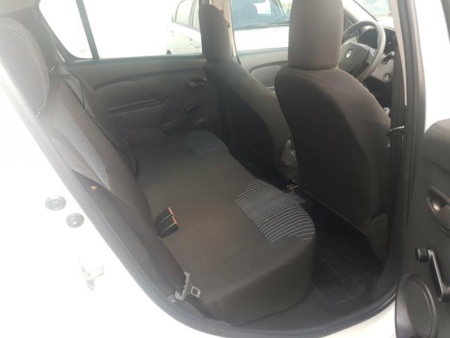 Sandero Authentique 1.0 2018 - Foto 5