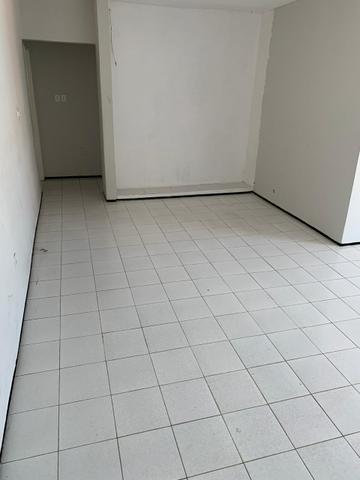 Aluguel de Apartamento em Condomínio no coração do Montese - Foto 4