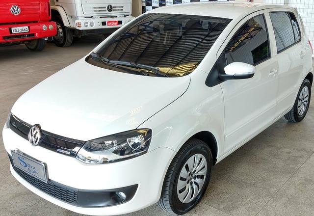 Fox 1.0 Bluemotion ano e modelo 2014/2014 único dono - Foto 3