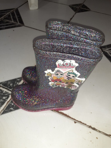 bota de chuva da lol