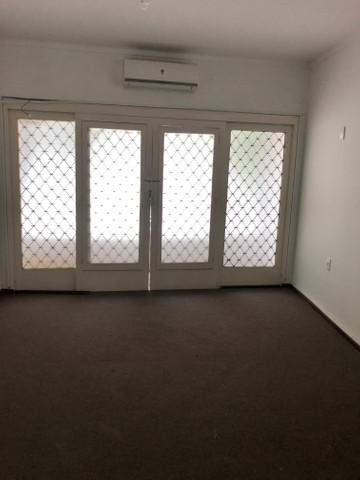 Casa no centro para fins comerciais, esquina !!!! - Foto 20