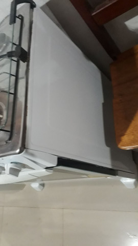 Vendo esse fogão semi novo - Foto 4