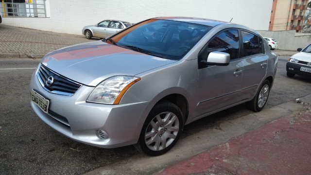SENTRA 2.0 MEC CONSERVADO TROCO E FINANCIO