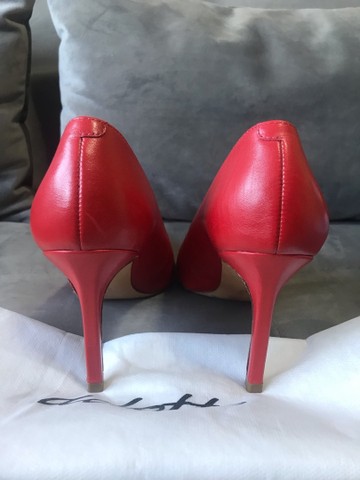 Sccarpin vermelho - Delotto - Roupas e calçados - Rondônia, Novo Hamburgo  987484298 | OLX