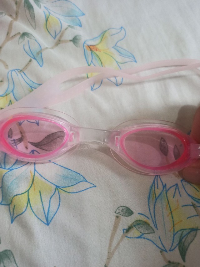 Vende-se Óculos de natação 