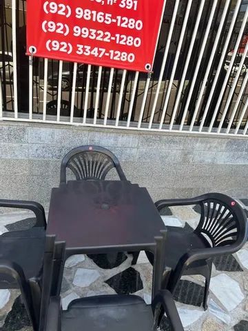 Jogo de mesa cadeira com braço preta nova pra bares partir de 190 R$ cada