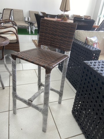 Banquetas estrutura alumínio revestimento fibra sintética  - Foto 4