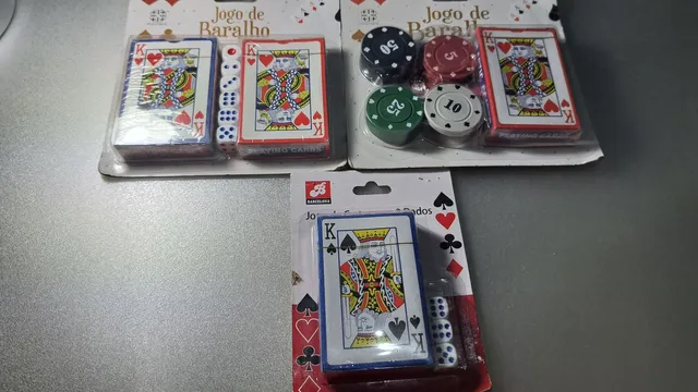 Jogos De Carta Uno + Baralho Duplo De Plástico Kit 2 Peças