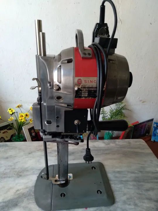 Máquina de corte para tecidos 