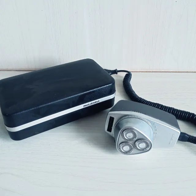 Barbeador Antigo  anos 70 Argentino  c/ estojo raridade. 