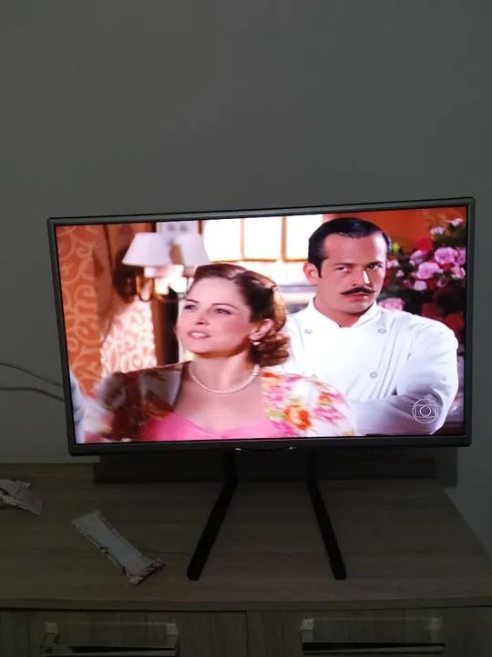 Vendo duas TVs 1) Smart e 1 ) de. Led - Foto 3