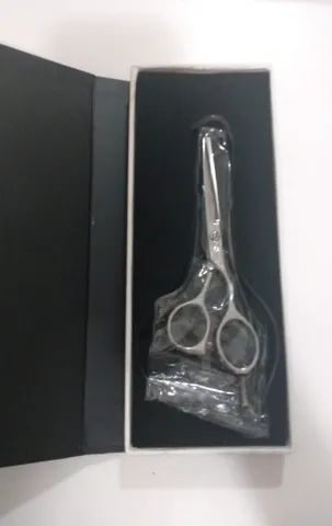 Tesoura Nova pra corte de cabelo R$ 79,00 cada - Foto 2