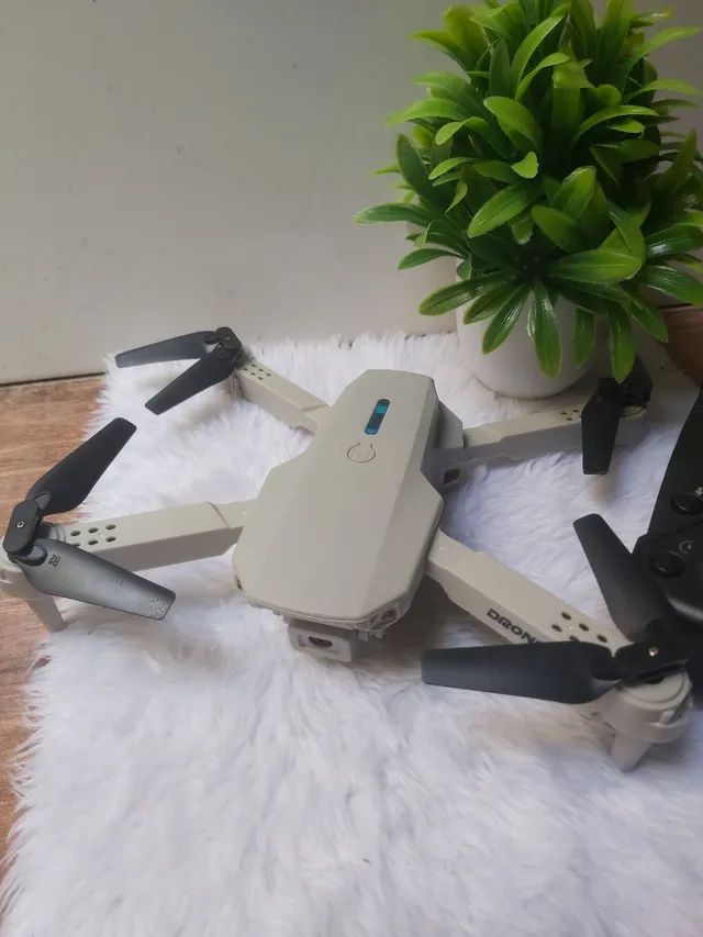 Drone Branco de Controle Remoto Novo - Foto 3