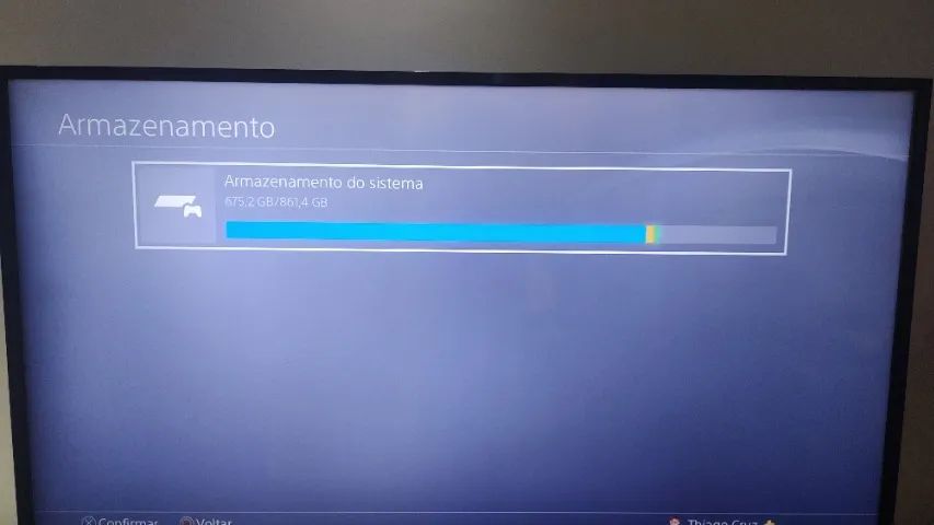 PS4 Slim, 1 TB SSD, dois controles base para carregar os controles - Foto 2