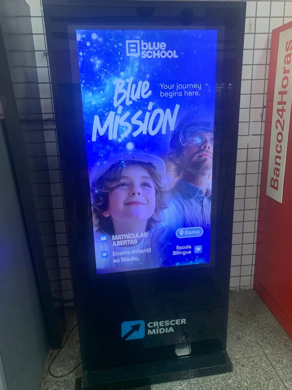 Tenha uma segunda renda Totem de publicidade com tv 58 polegadas  - Foto 4