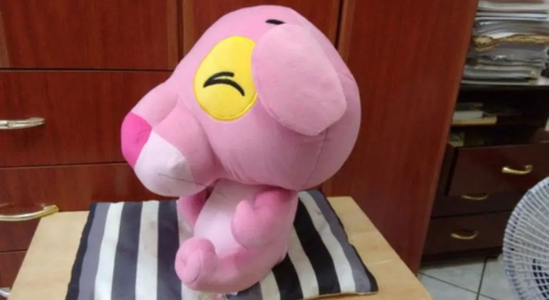 pelucia coração, pelucia porco quadrado, pantera cor de rosa (valores na descrição) - Foto 6