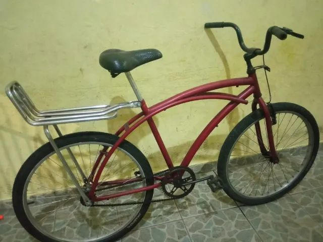 Vendo bicicleta estilo cruiser, perfeita para passeios e uso urbano.