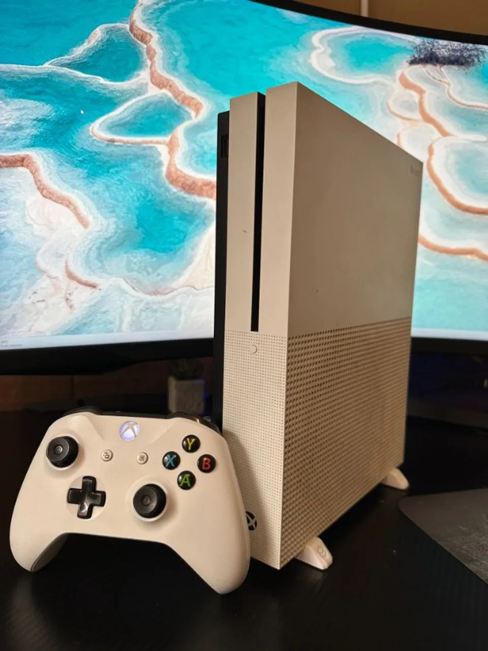 Xbox One S  