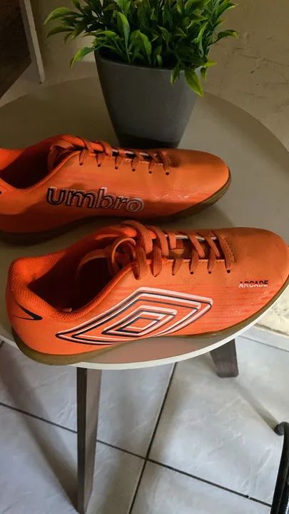 Chuteiras sosayte e futsal - Foto 2