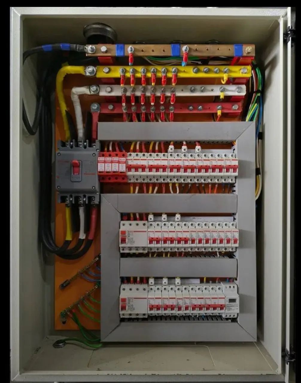 Eletricista  - Foto 2